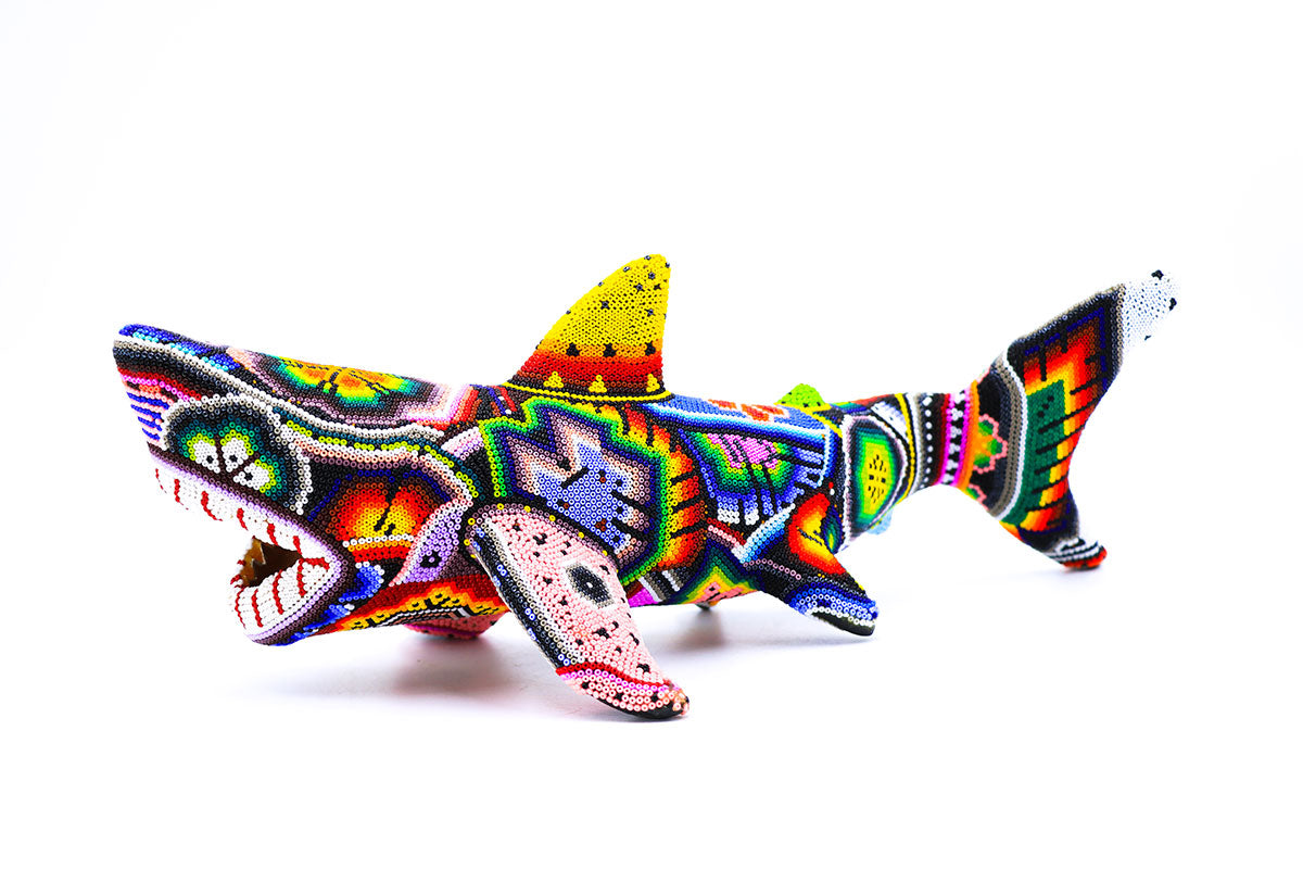 Tiburón - Obra de Arte Huichol