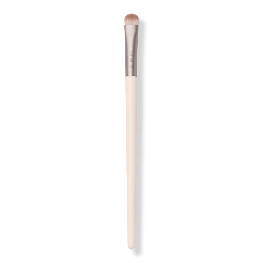 ULTA Beauty Collection  Curved Smudger Brush 172