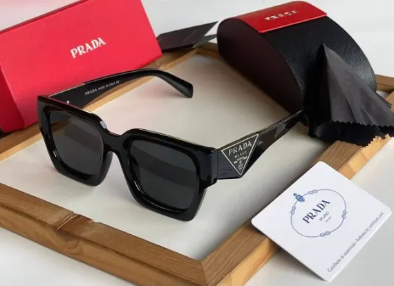 Prada sunglasses 68