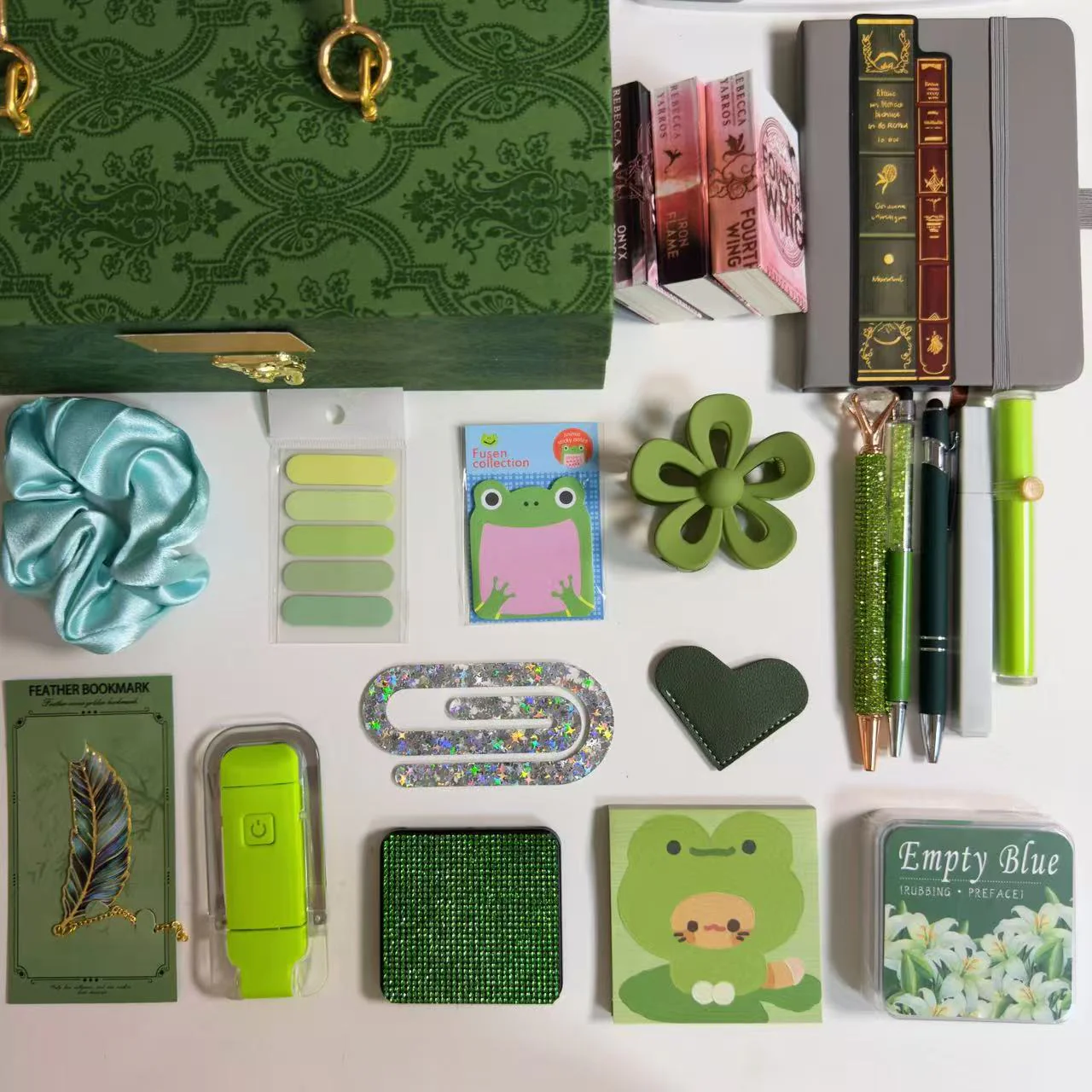 Your Emerald Dragon 💚🐉 Bookish Bundle