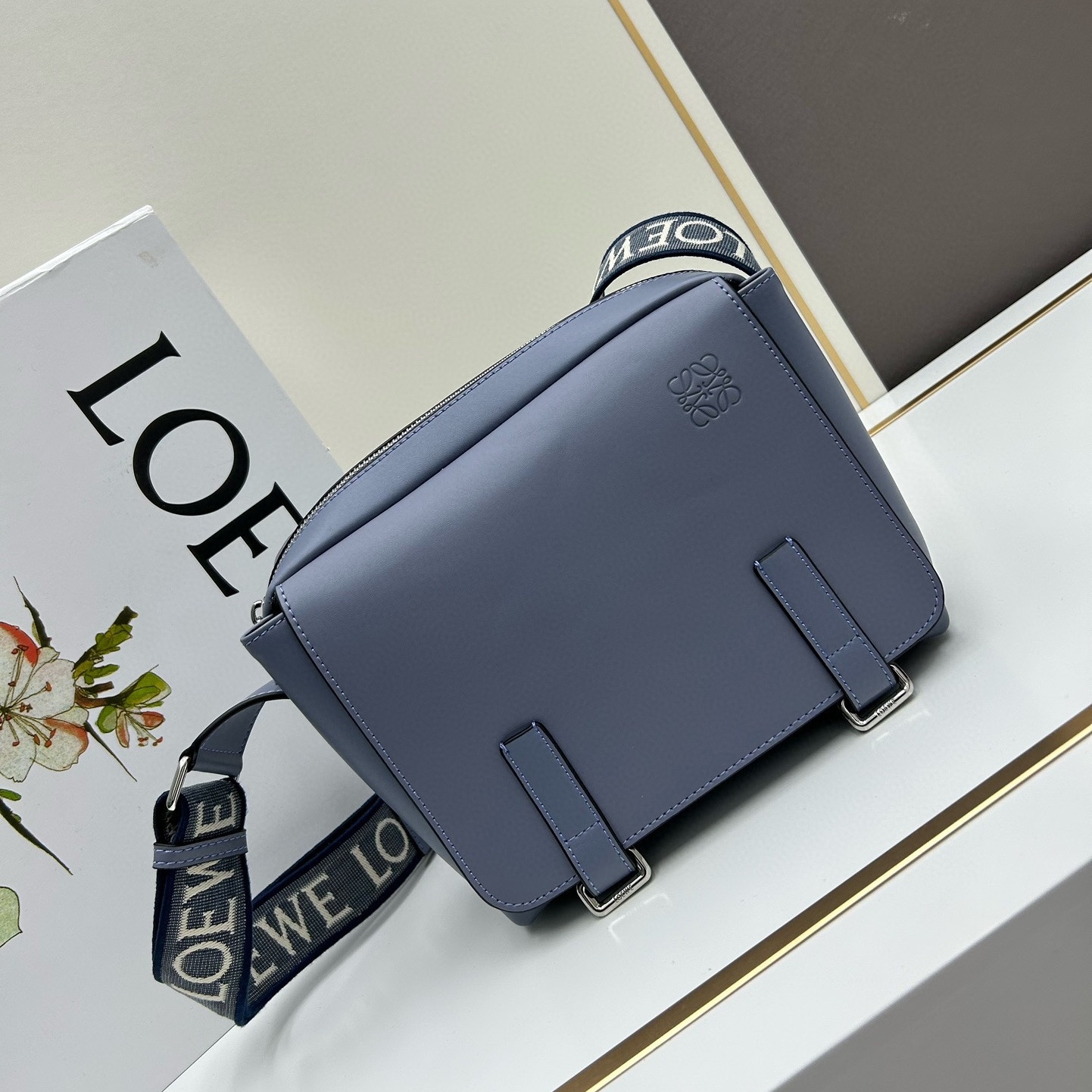 Loewe Shoulder Bag Ladies' Favorite