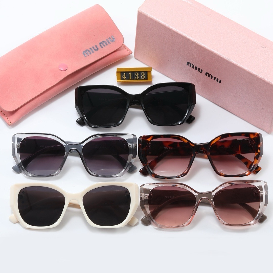 Miu Miu Fashionable Sunglasses