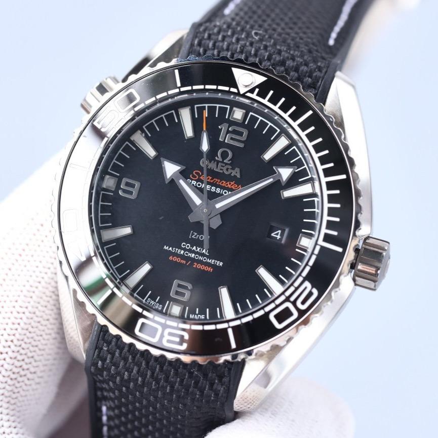 Omega Watch SEMASTER PLANET OCEAN 600M BLACK CERAMIC TEXTILE