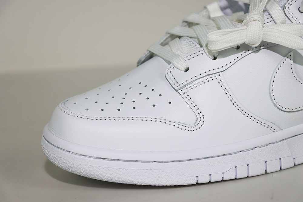“TRIPLE WHITE”