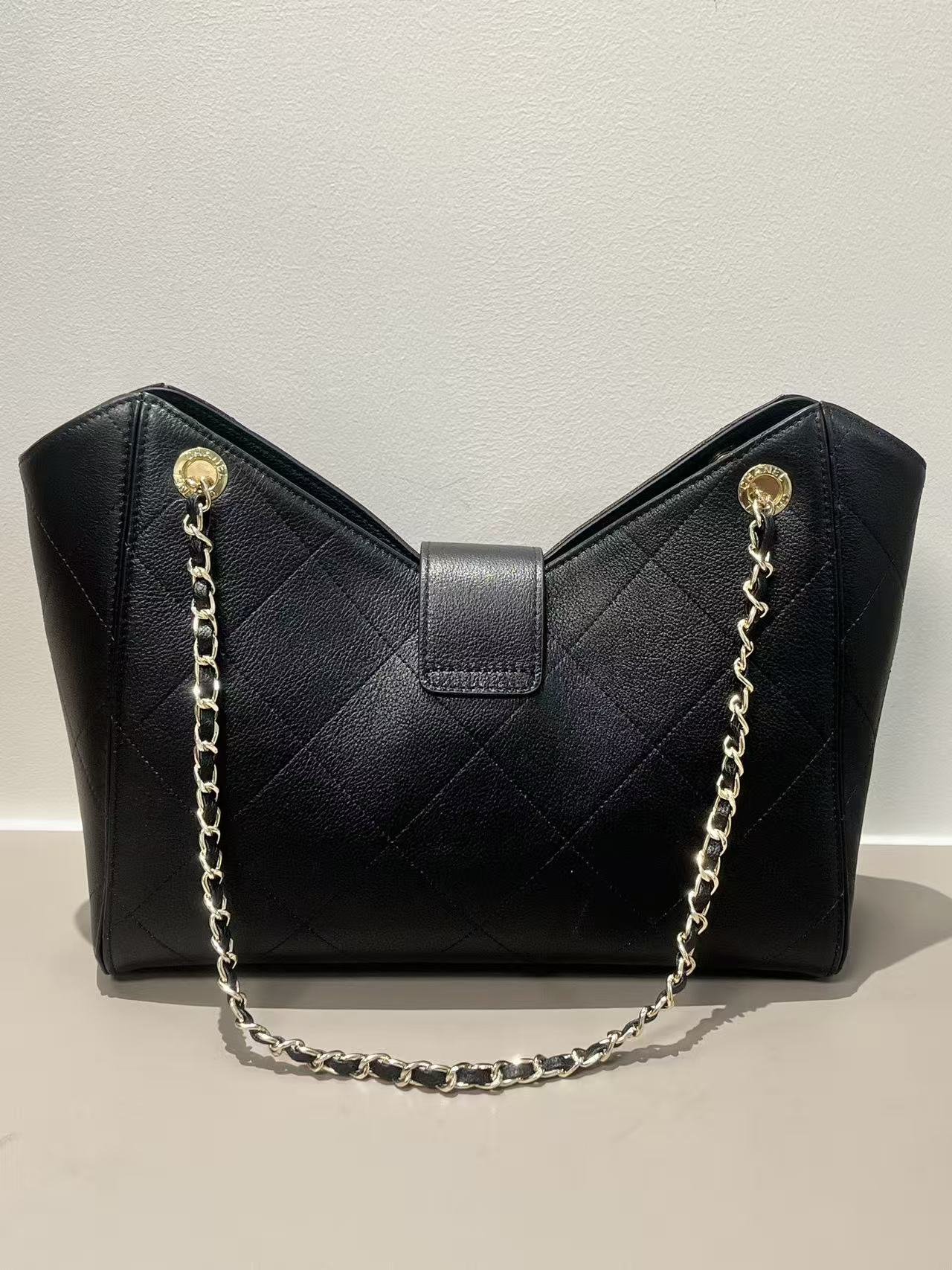 Chanel Early Spring Tote Chain Shoulder Bag