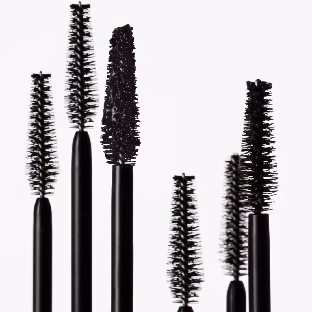 goop  Featherlash Lifting Serum Mascara