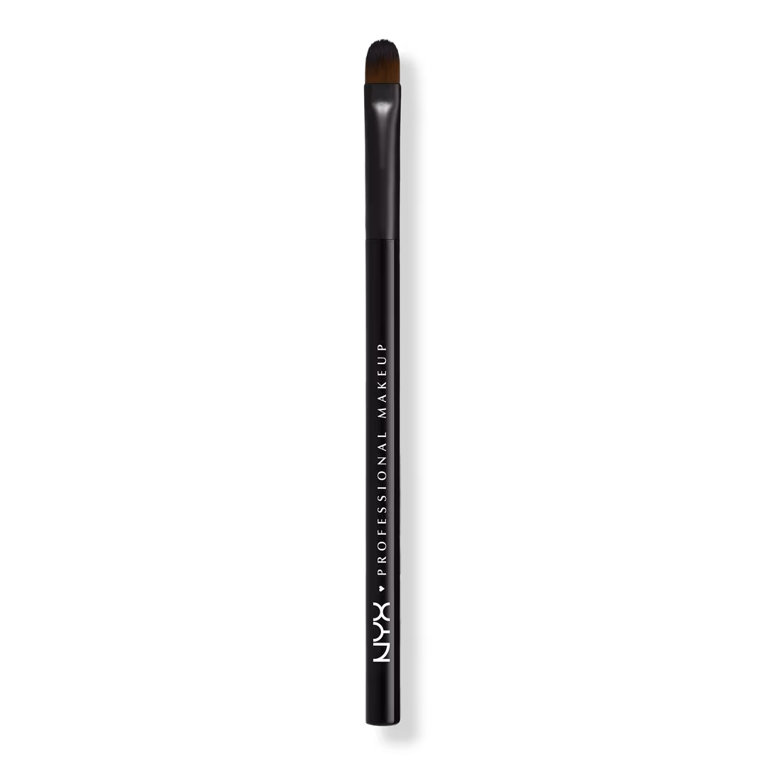 NYX Professional Makeup  Pro Flat Detail Eyeshadow Brush