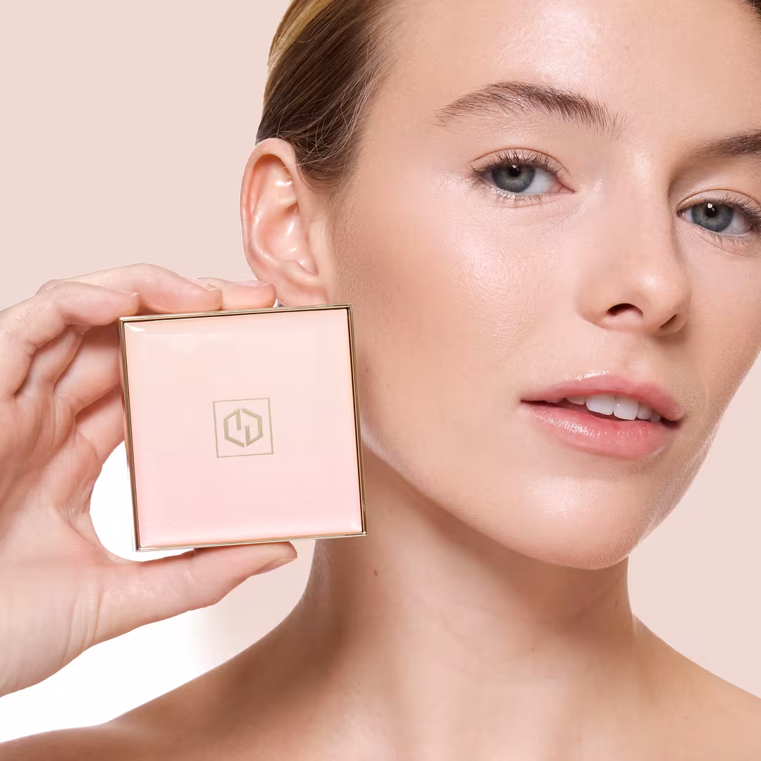 Jouer Cosmetics  Soft Focus Brightening Powder
