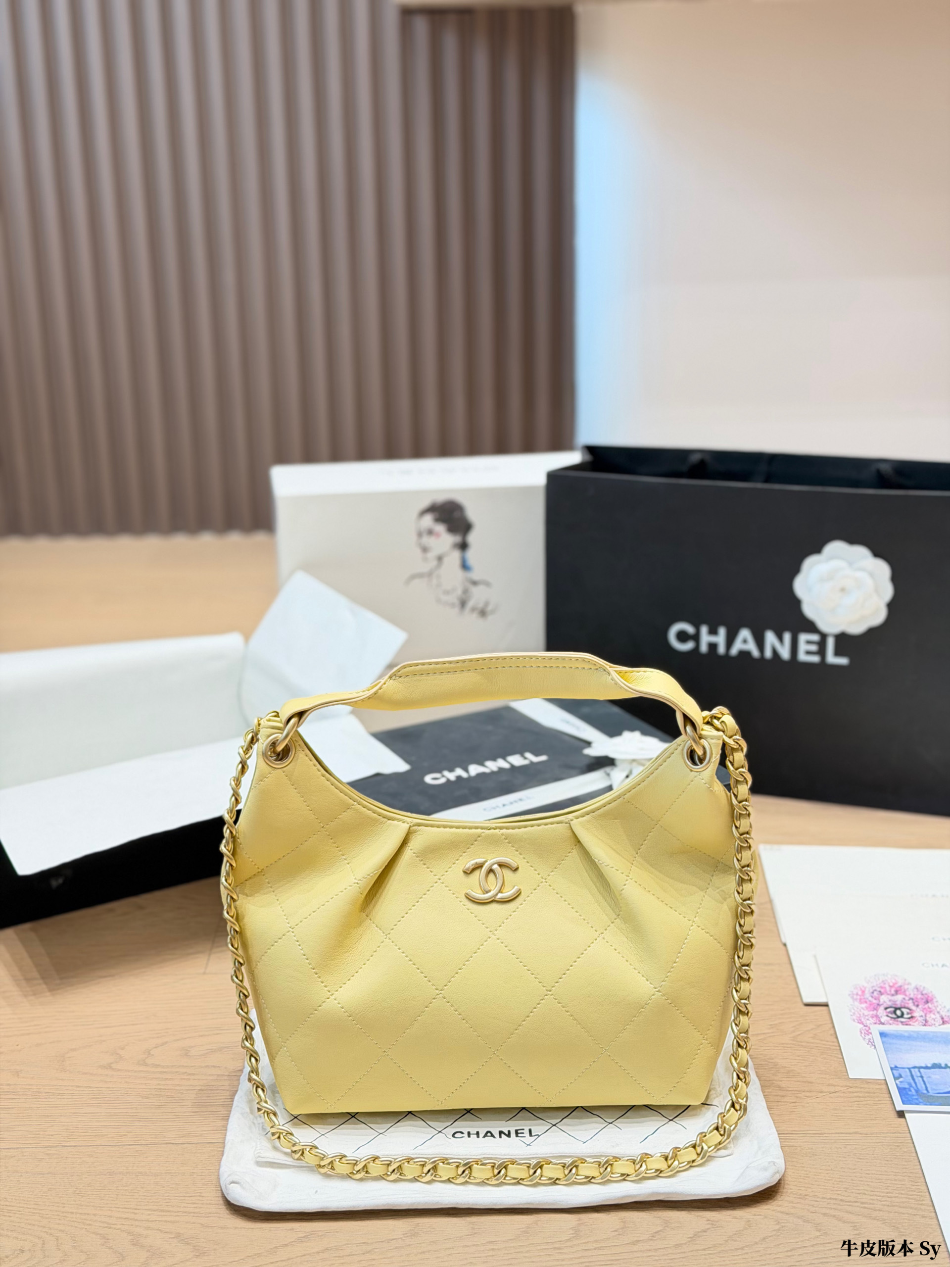 Chanel 25A Hobo Shoulder Bag