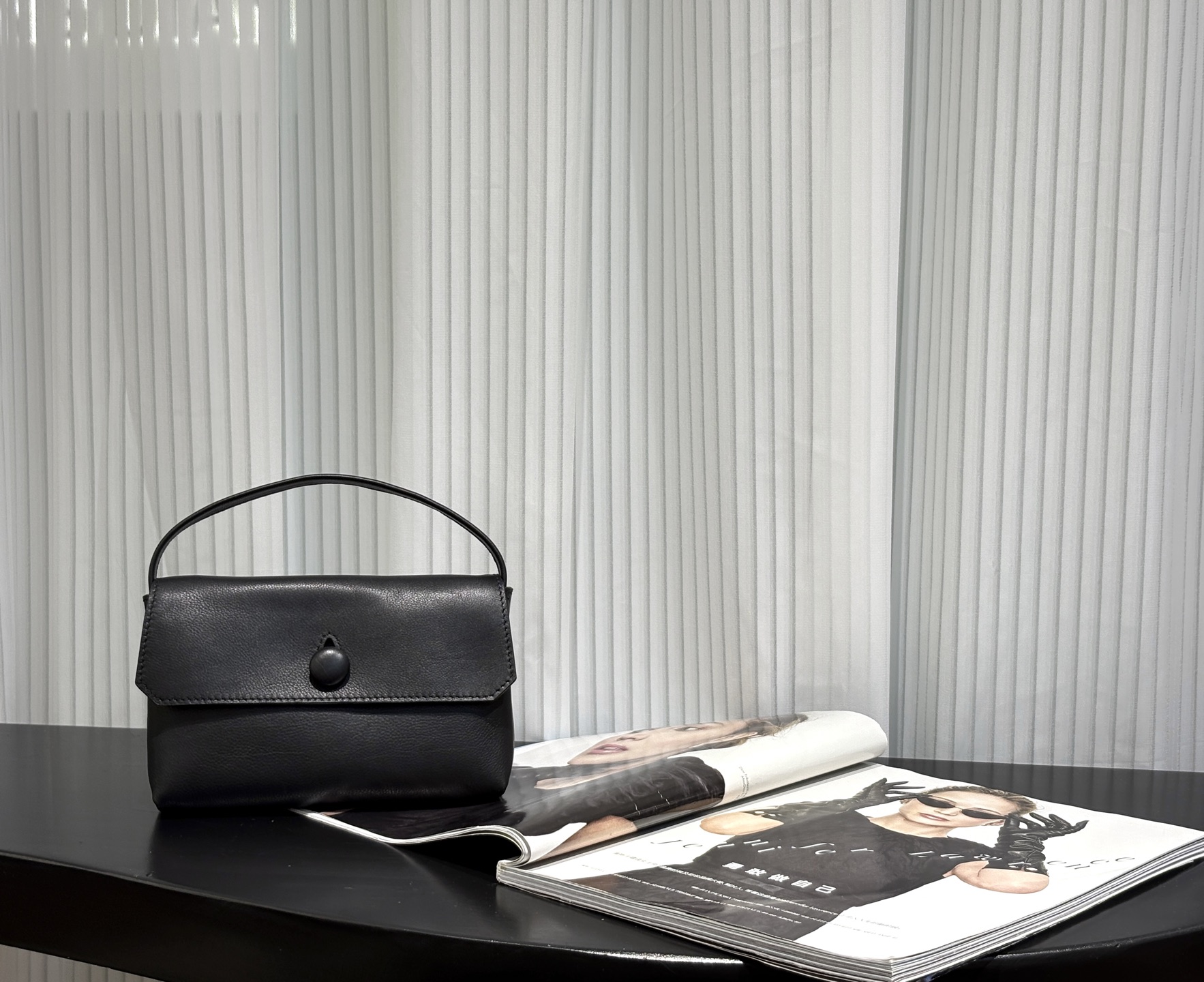 THE ROW TR Sally Bag