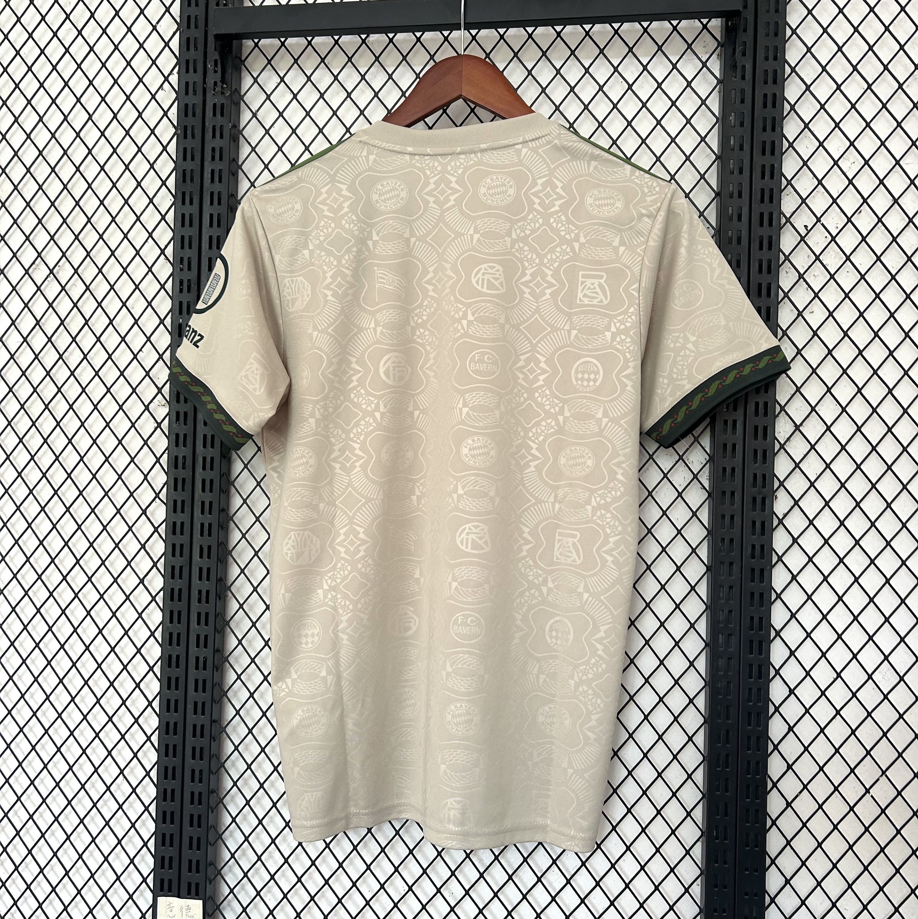 2025/2026 Bayern Oktoberfest Commemorative Football Jersey (Fan Edition)