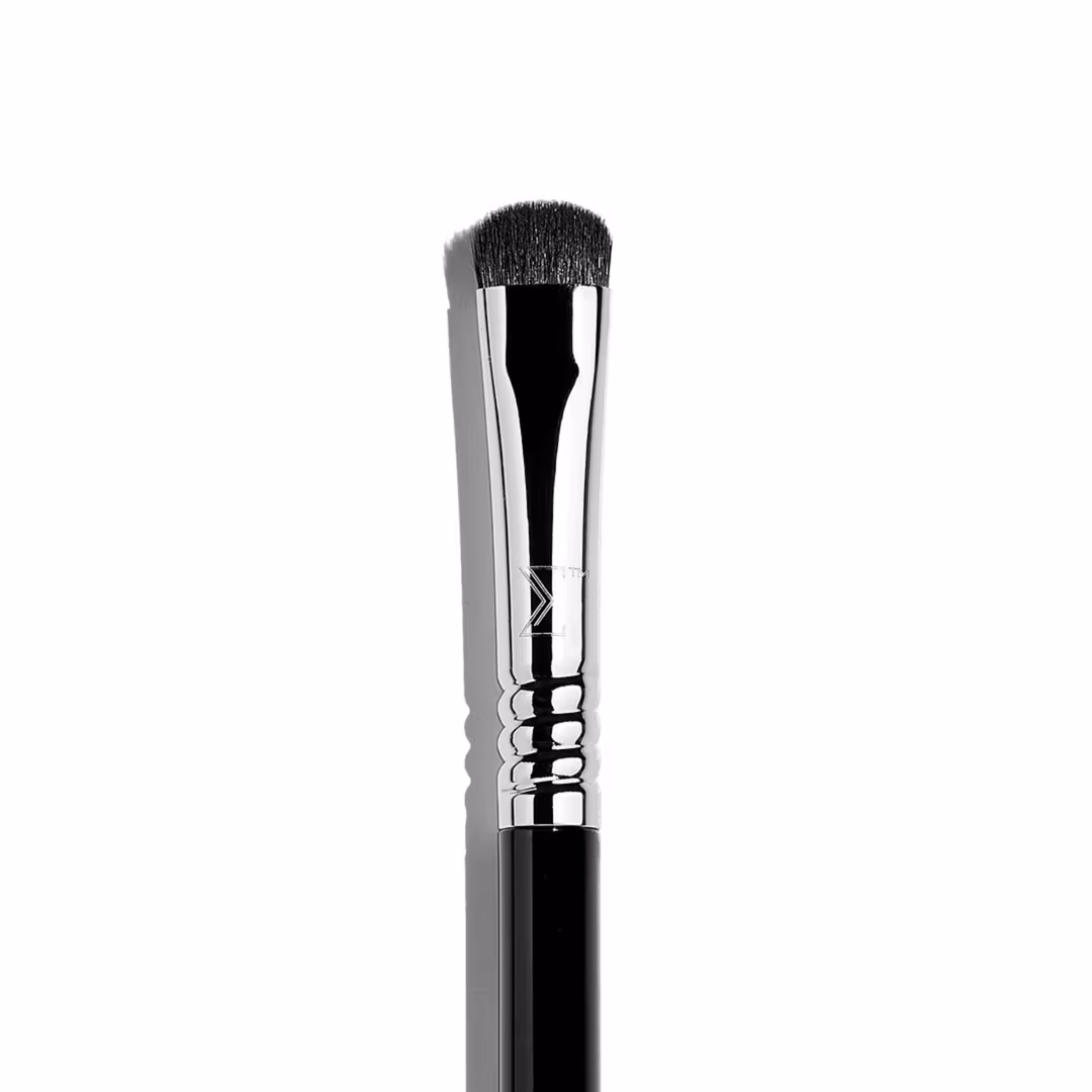 Sigma Beauty  E20 Short Shader Brush