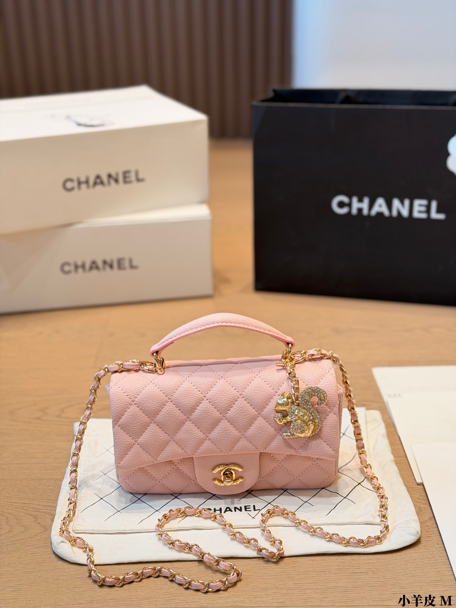 Chanel CF Classic Flap shoulder chain bag
