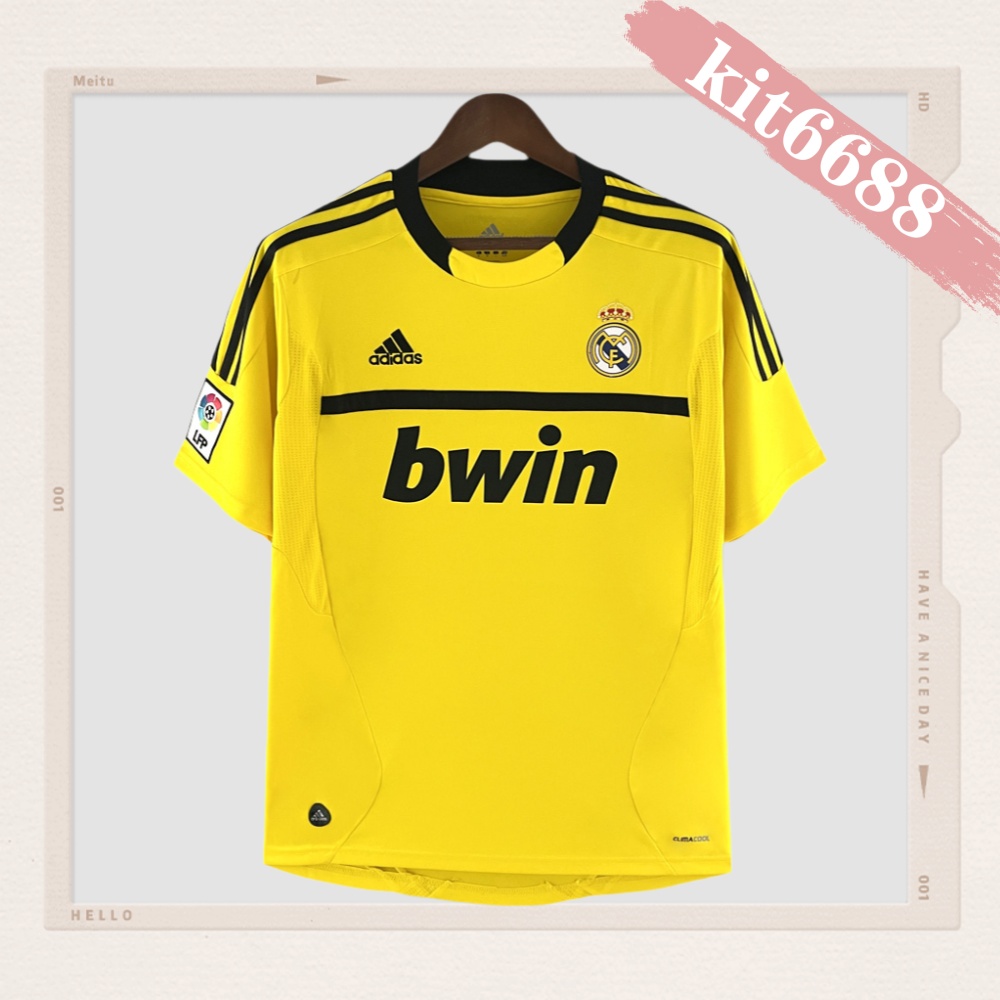 2011/2012 Real Madrid Goalkeeper Retro Football Shirt