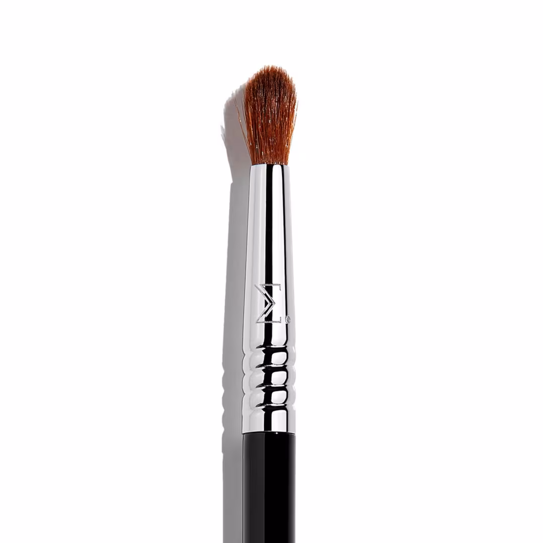 Sigma Beauty  E42 Precision Firm Blender Brush