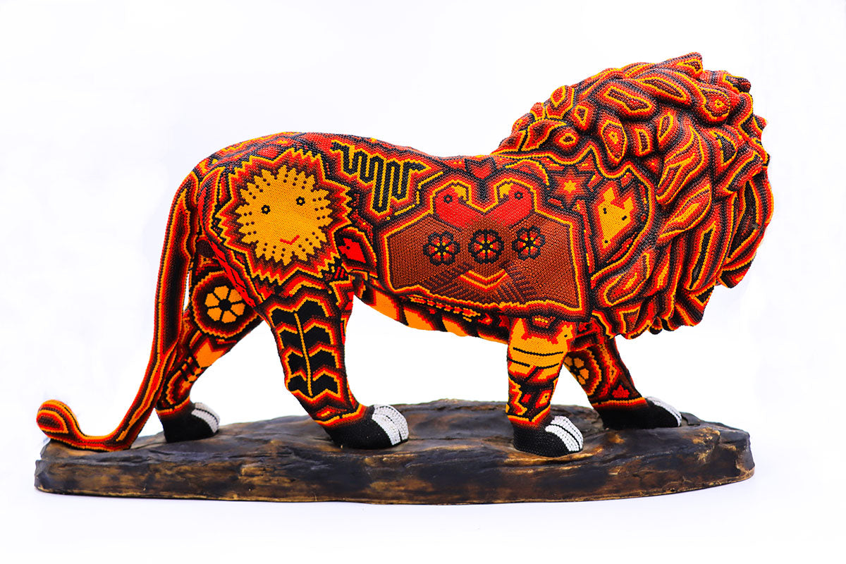 León Enfurecido - Obra de Arte Huichol