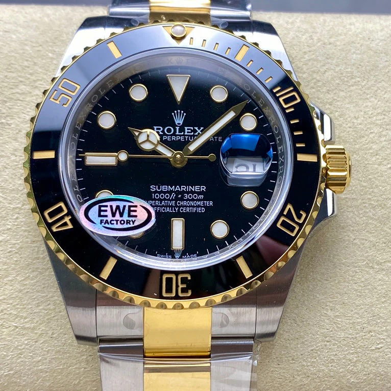 Rolex Watch Submariner 41mm Silver Gold Black