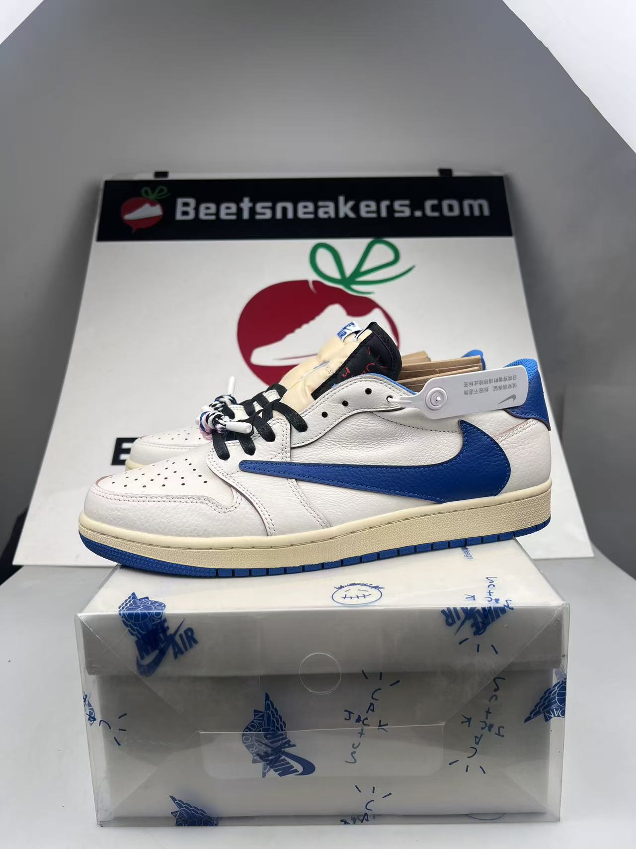 Side QC archive view showing the sneaker profile and visible stitching