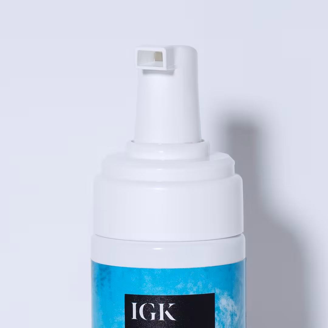 IGK  Beach Club High-Shine Texture Foam