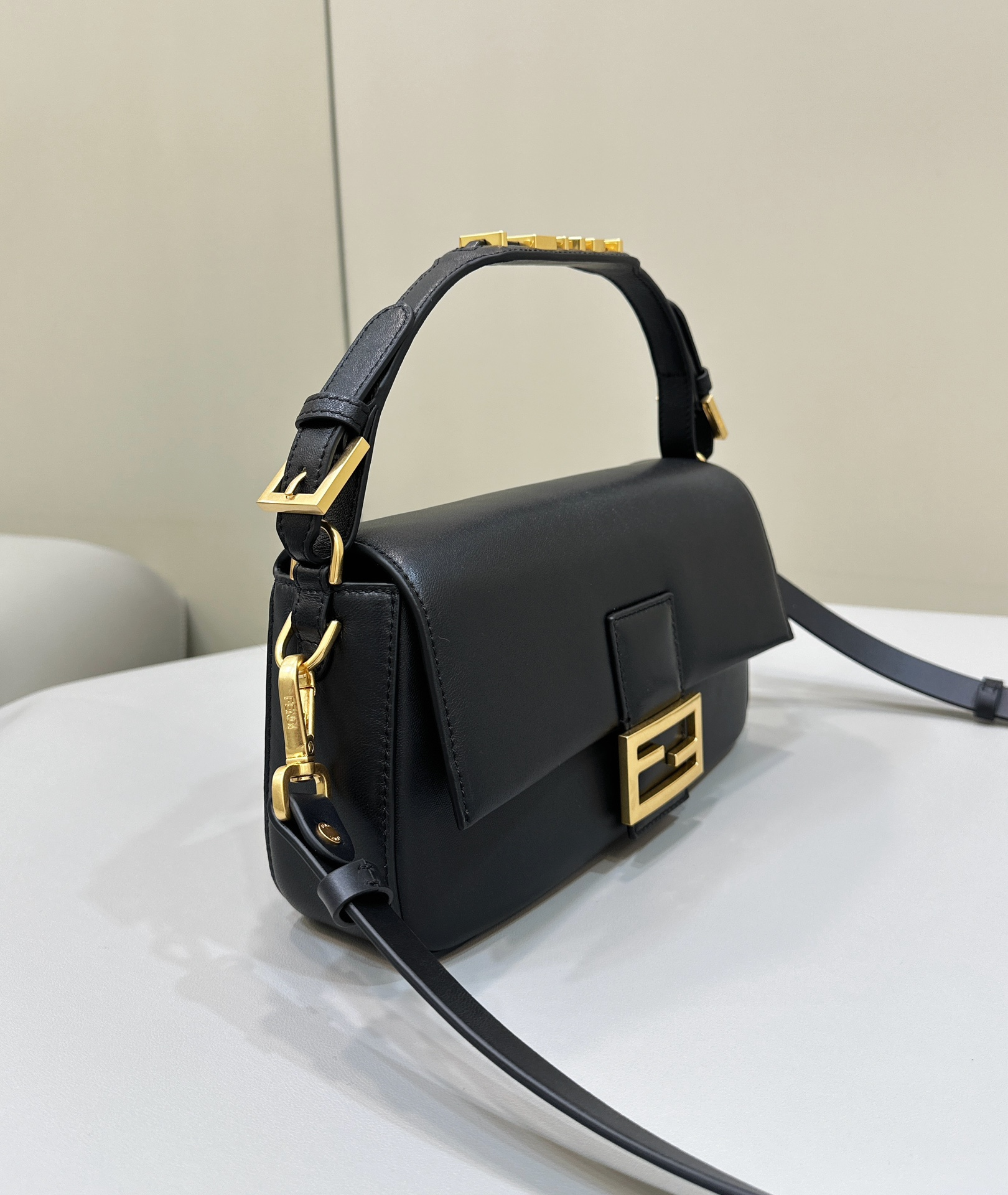 Fendi-Baguette Medium Black Stick Bag