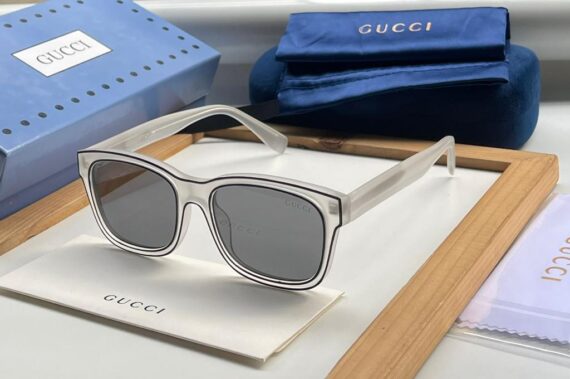 Gucci sunglasses 25