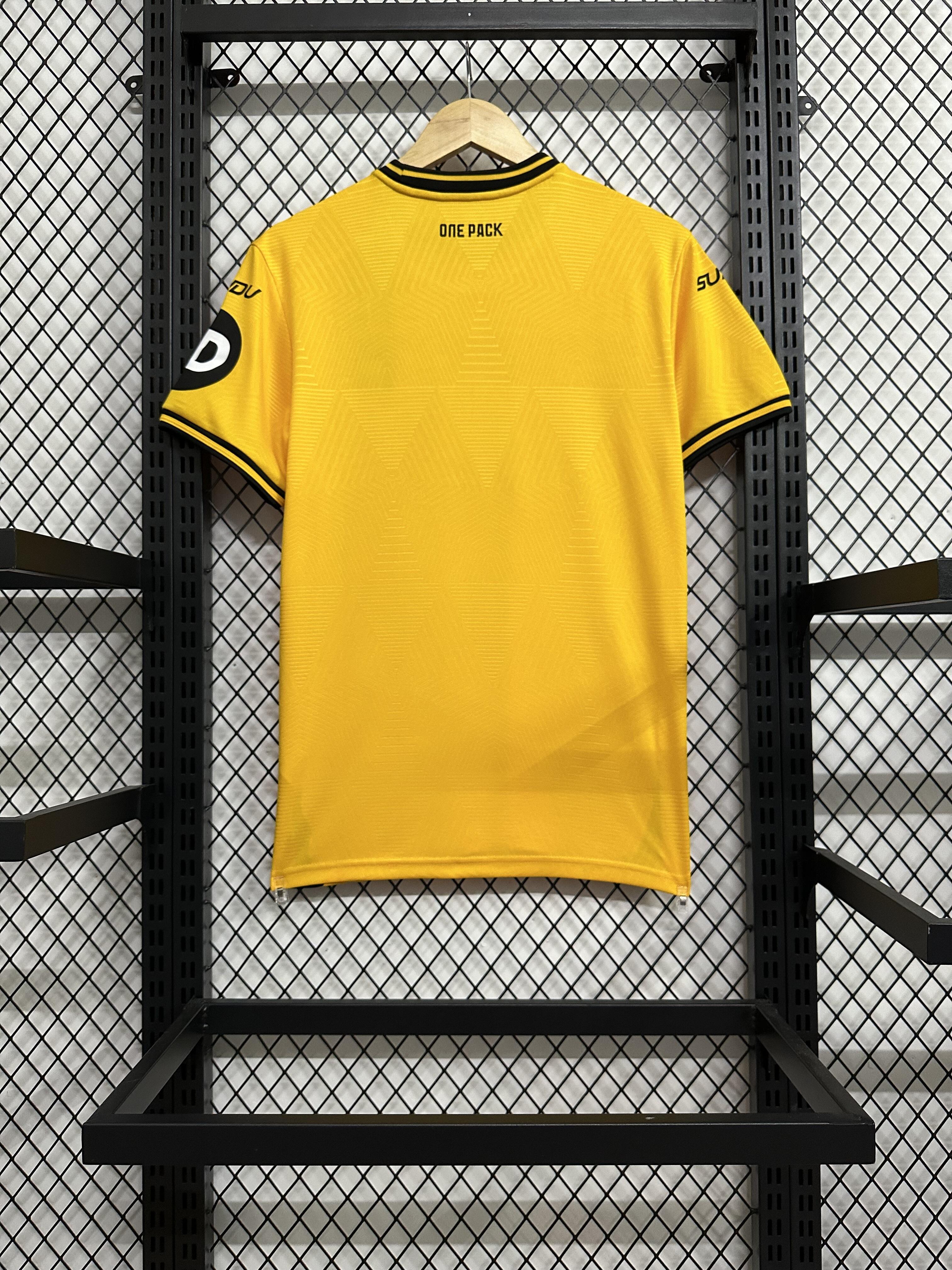 2024/2025 Wolves Home Football Shirt (Fan Edition)