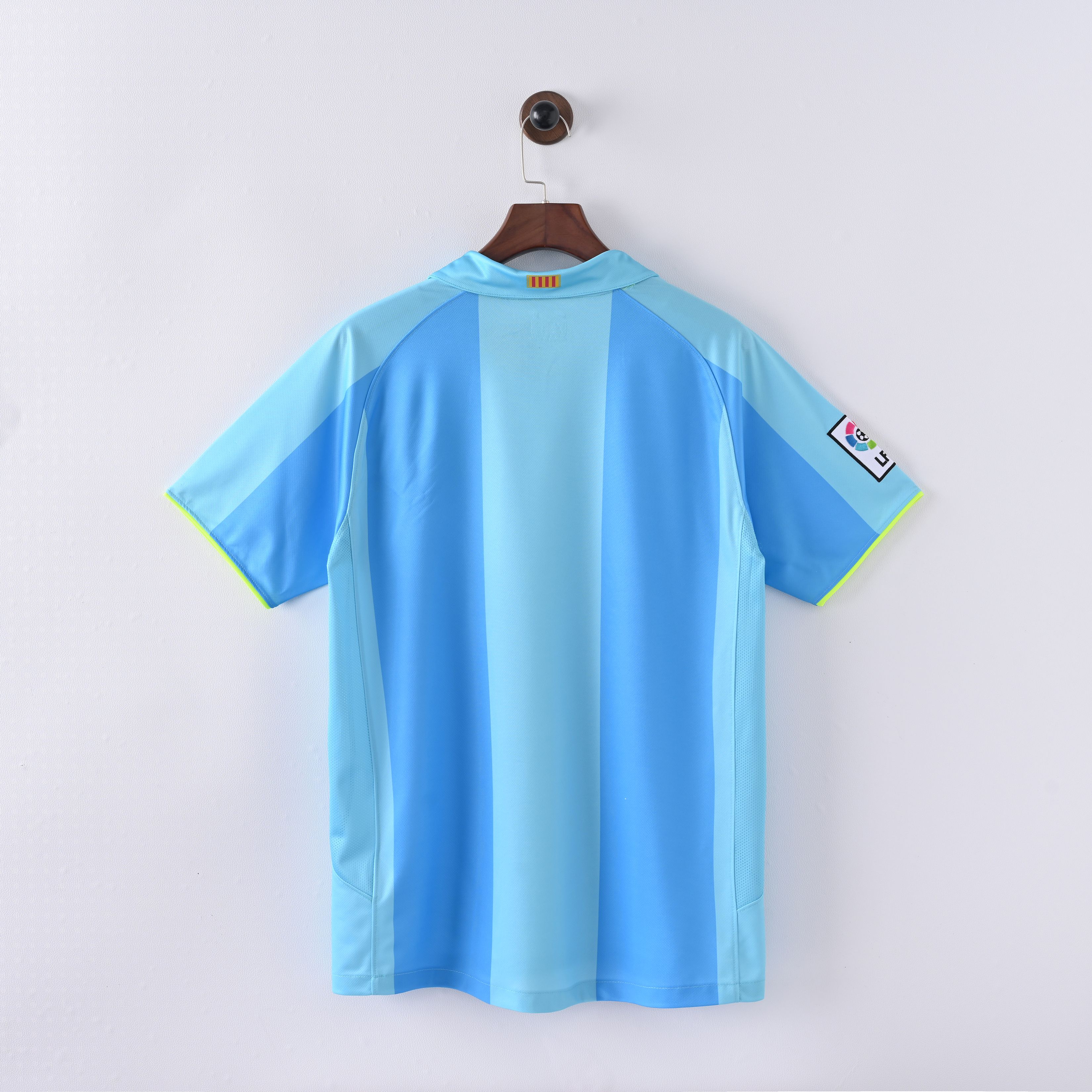 2007/2008 Barcelona Away Retro Football Shirt