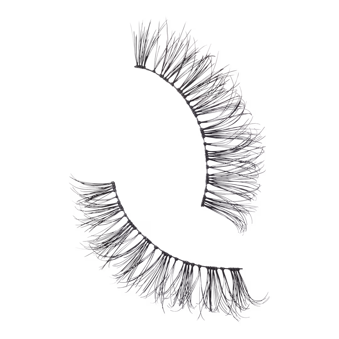 MAC  80 Romantic False Lashes