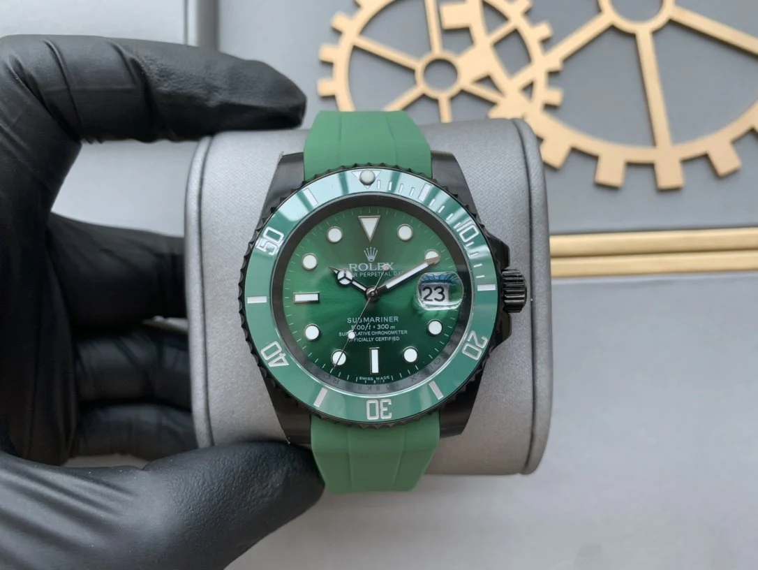 Rolex Watch SUBMARINER DATE 41 BLACK CASE HULK Watch
