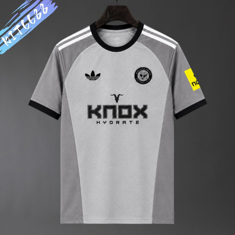 2026/2027 Newcastle United Goalkeeper Football Shirt (Fans version）