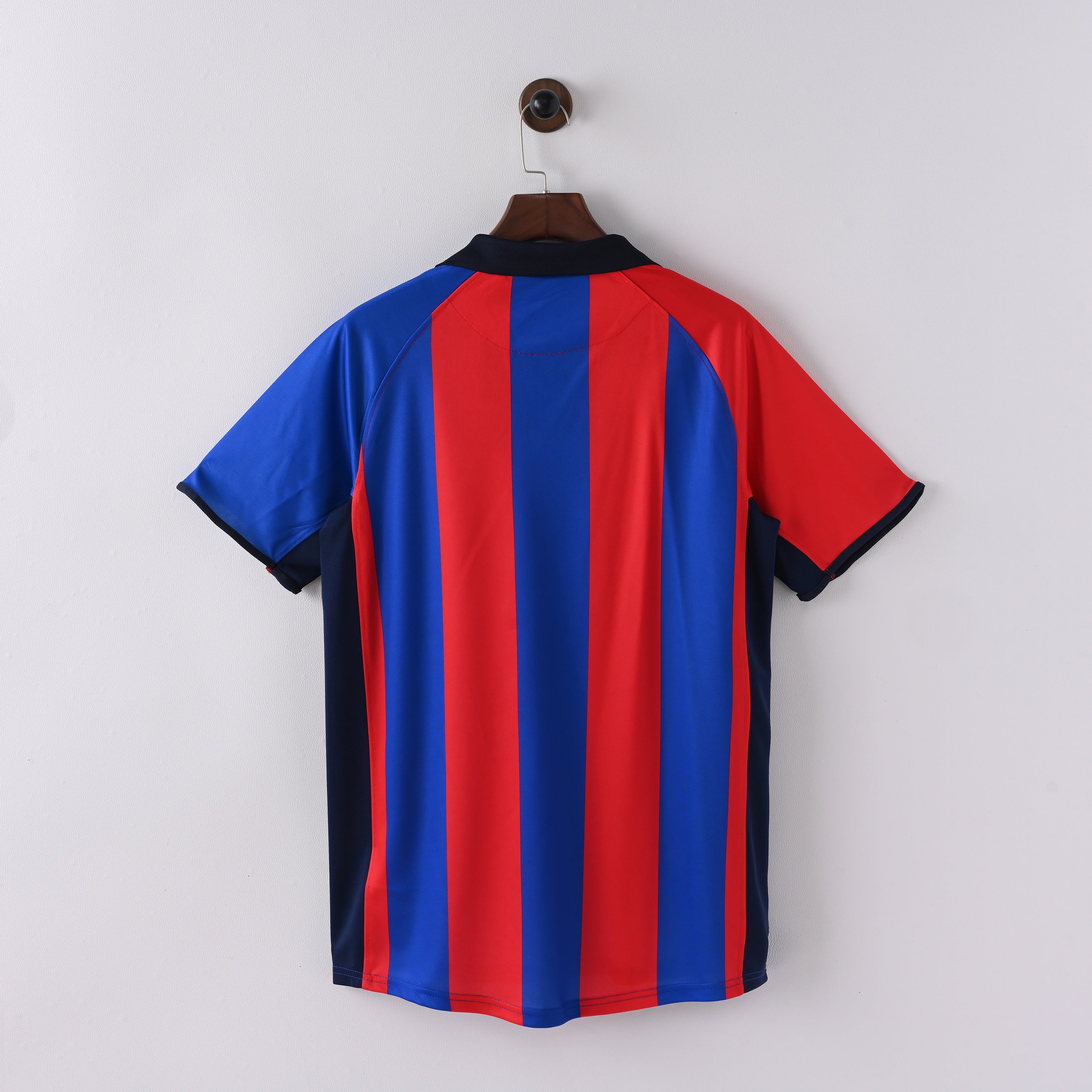 Barcelona Retro Vintage Home Jersey Men 2001-2002