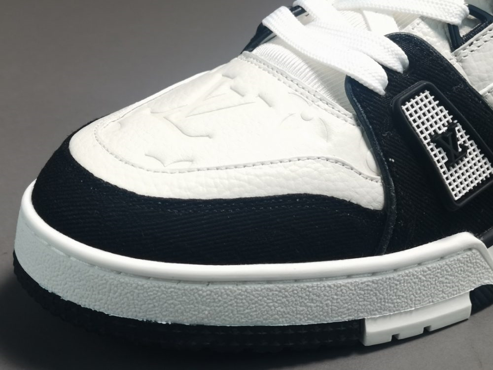 Louis Vuitton Trainer White Black Panda