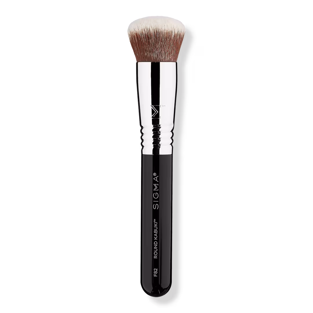 Sigma Beauty  F82 Round Kabuki Brush
