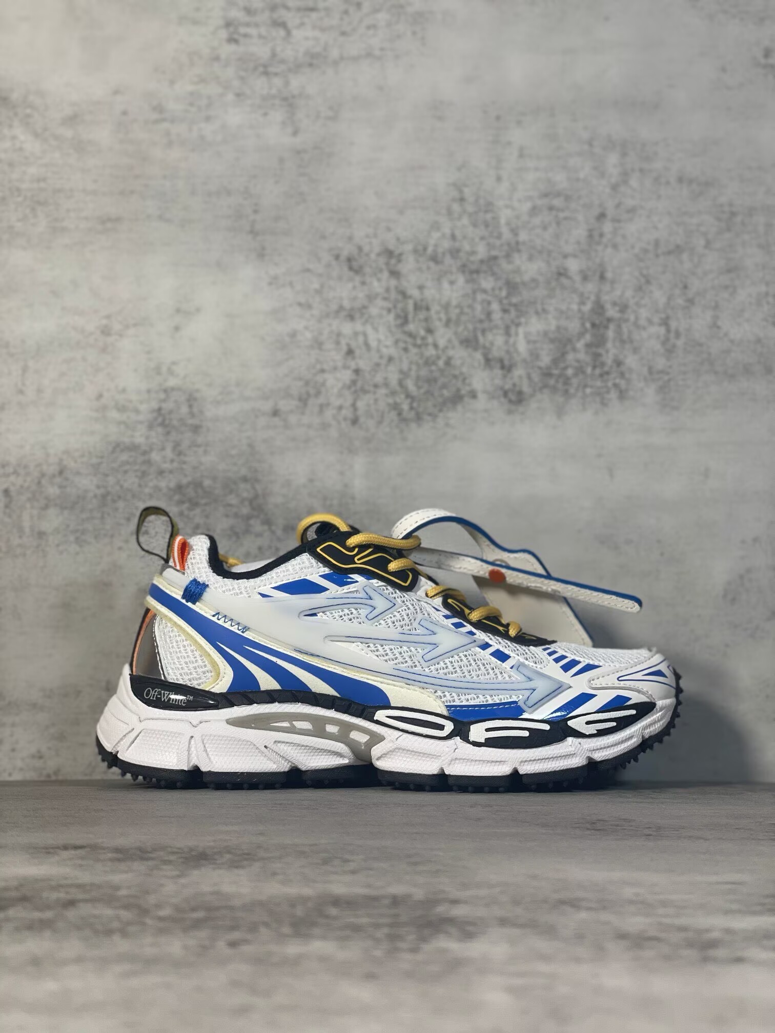 Off-White Be Right Back - CCSHOES