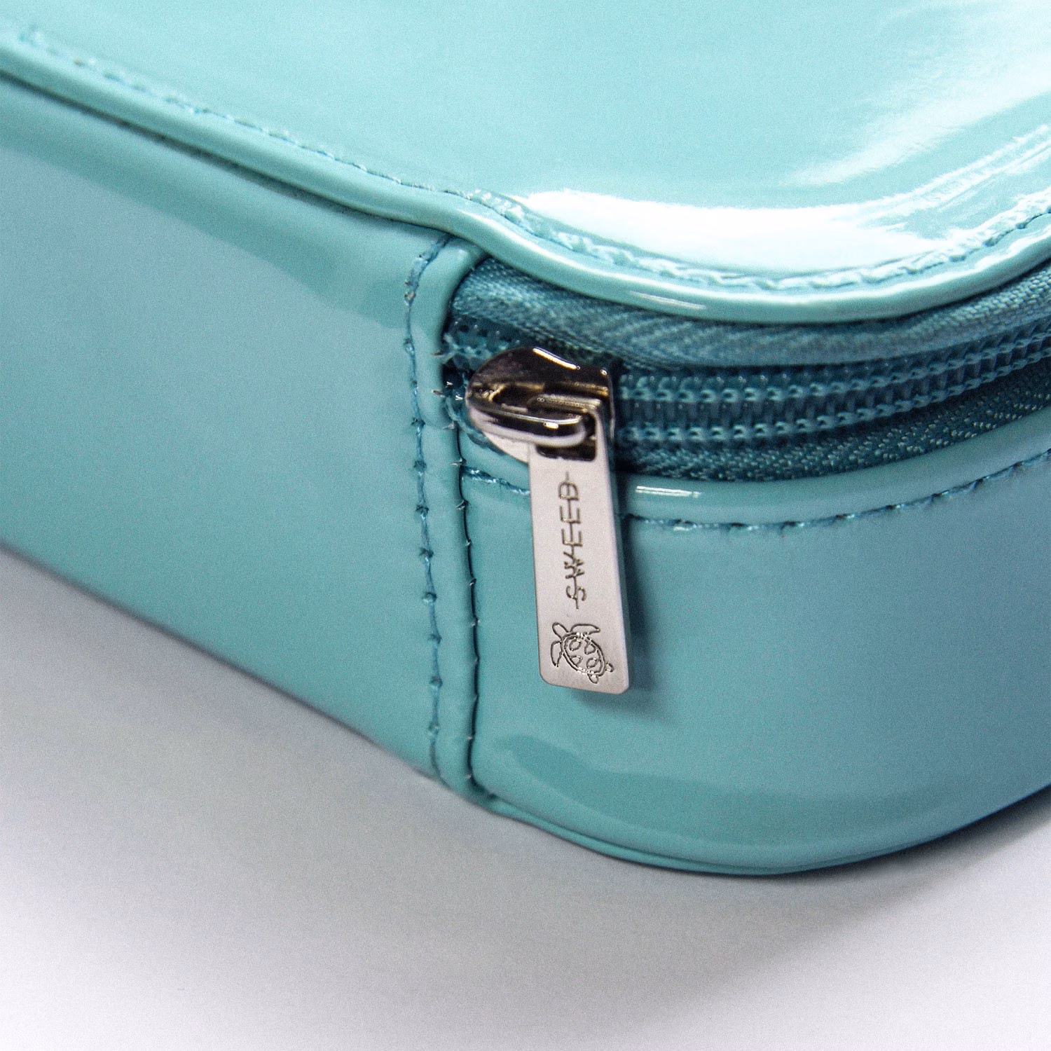 Kosmetiktasche der Marke SWEED