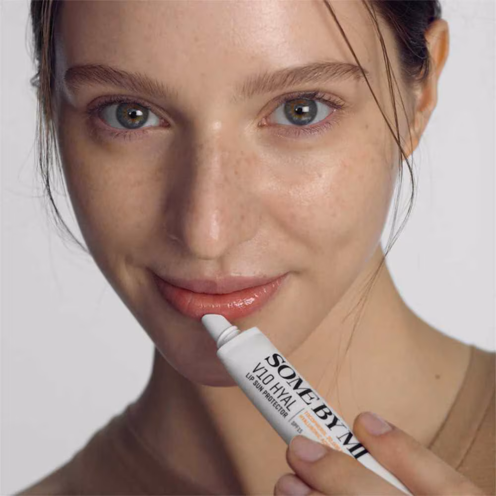 V10 Hyal Lip Sun Protector