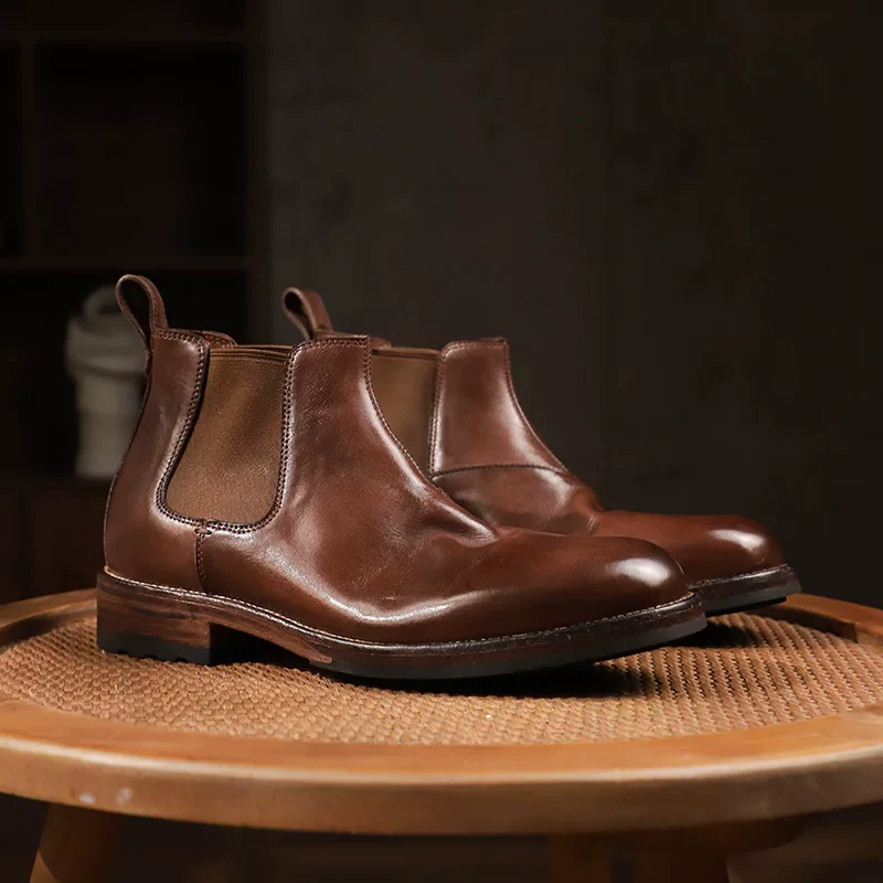 Washed vegetable tanned cowhide Chelsea boots
