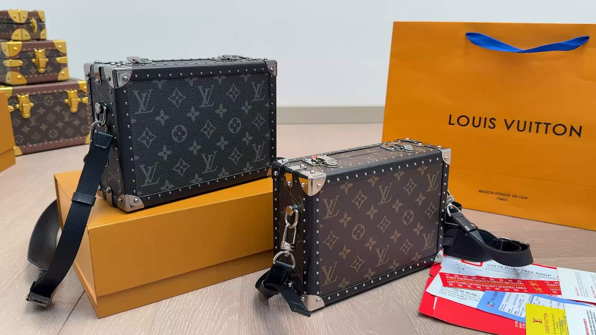 LV Clutch Box Hard Case