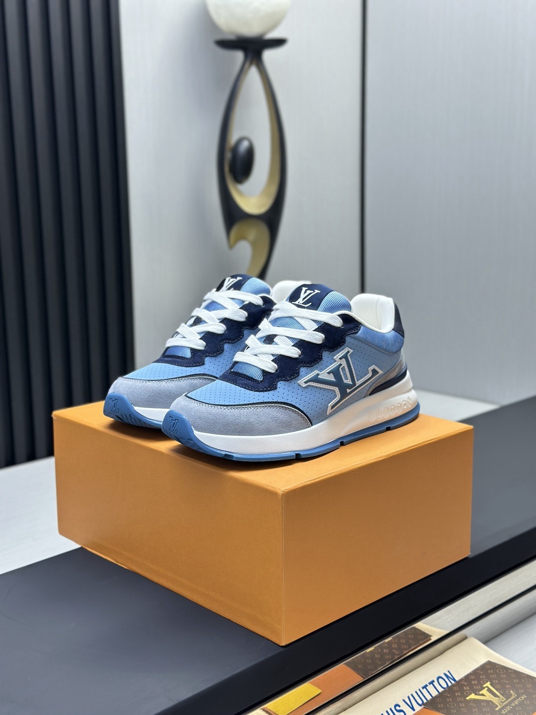 LV Classic Sneaker Shoes