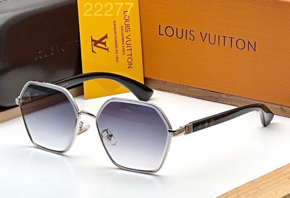 Louis Vuitton sunglasses 21