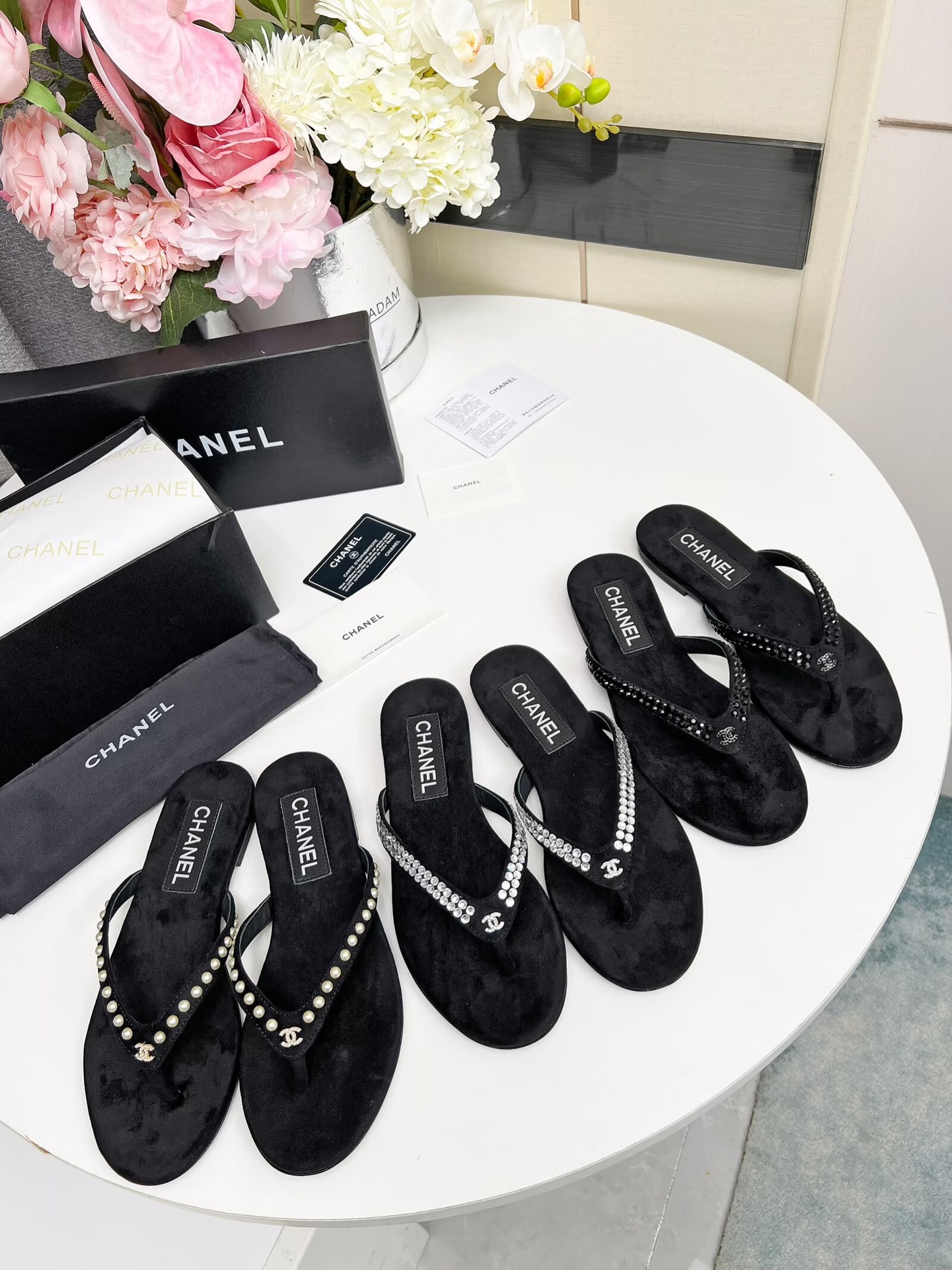Chanel Velvet 25C Flip-flops