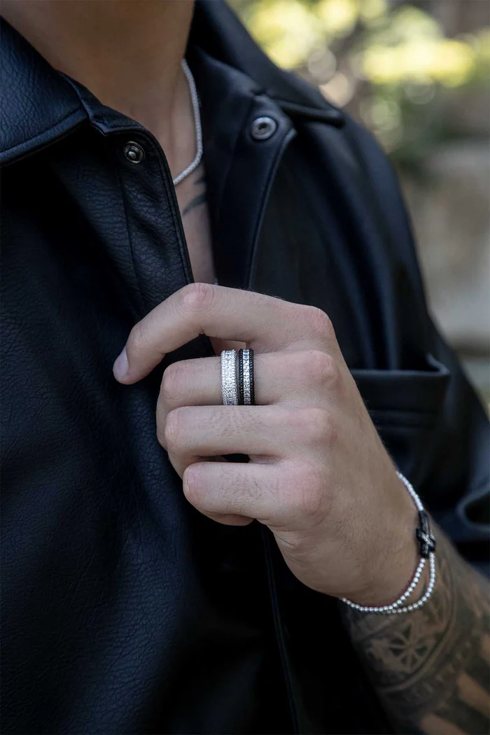 Anello In Pavé