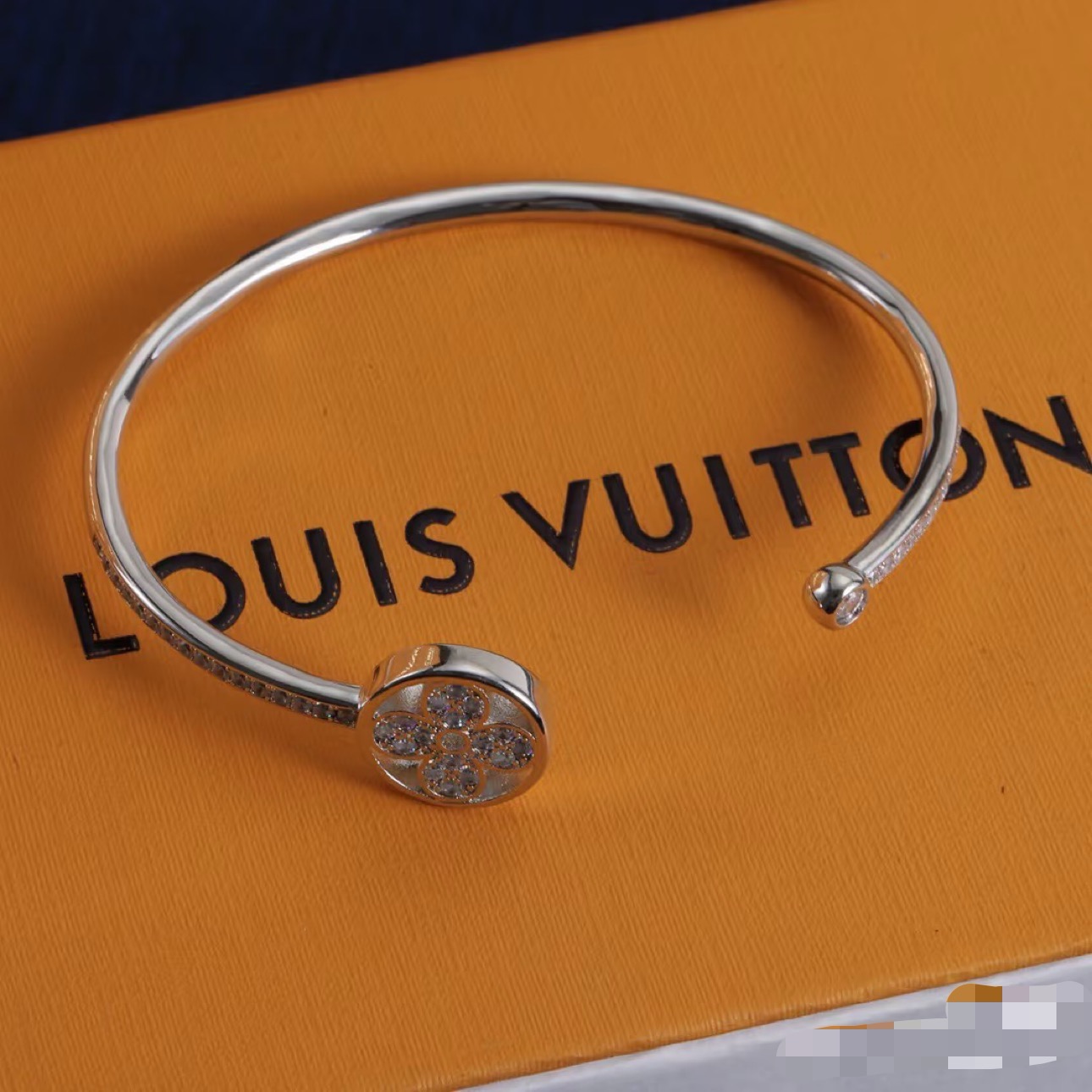 LV Bracelet