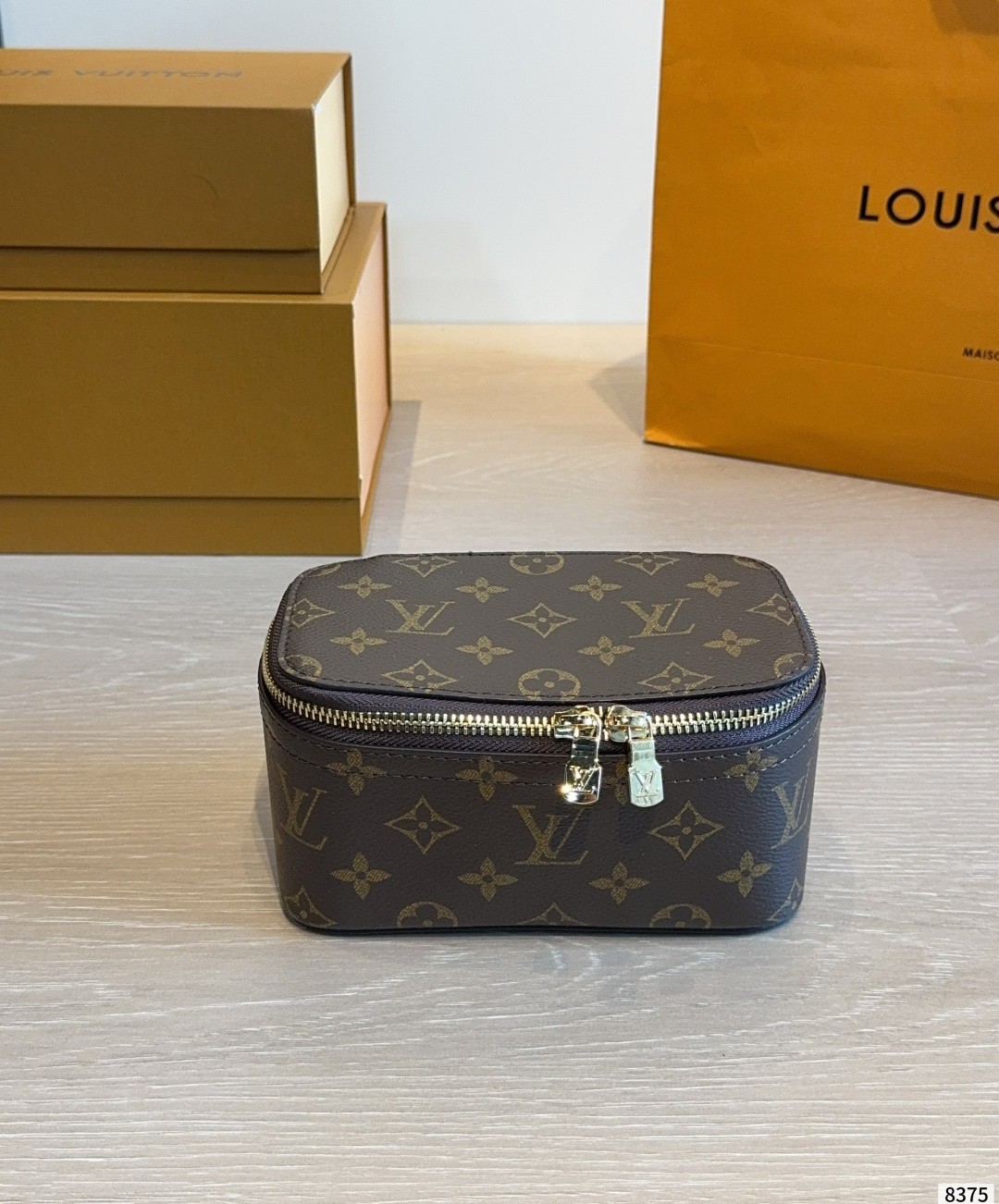 LV Monogram Brown Canvas Beige Lining Nice Vanity Jewelry Case Travel Top Handle Bag