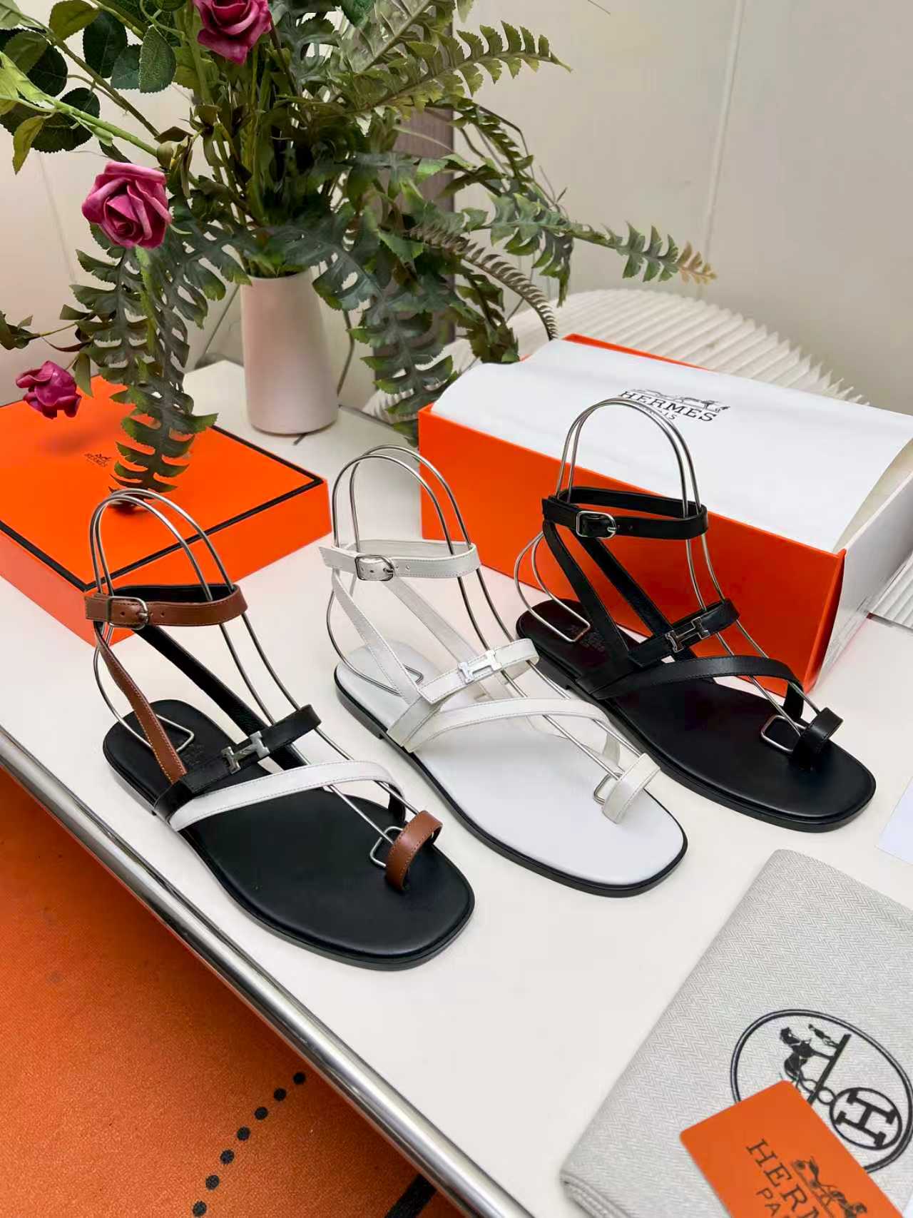 Hermès Thong Sandals