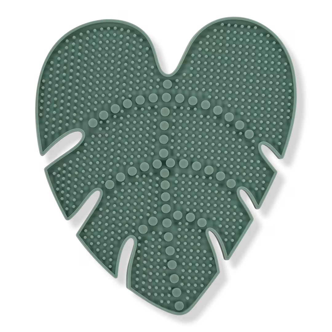 EcoTools  Makeup Brush Cleansing Pad