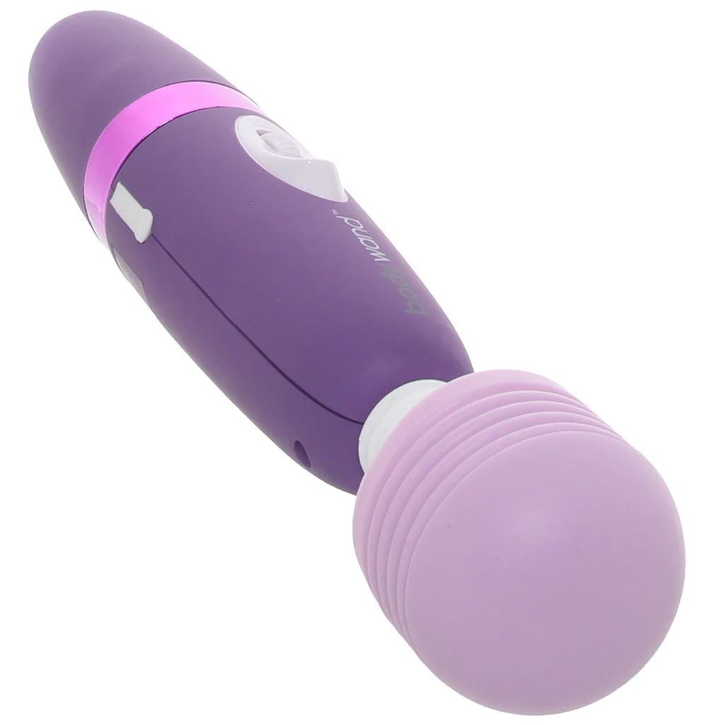 BodyWand Rechargeable Massager in Lavender