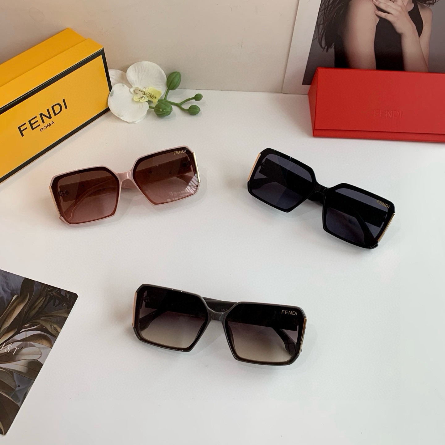 Fendi Oversized Geometric Square Sunglasses