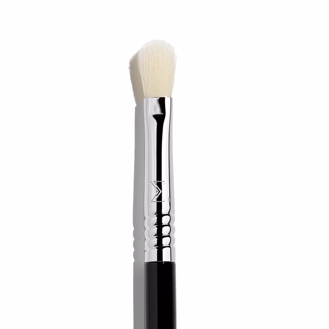 Sigma Beauty  E27 Detail Blending Brush