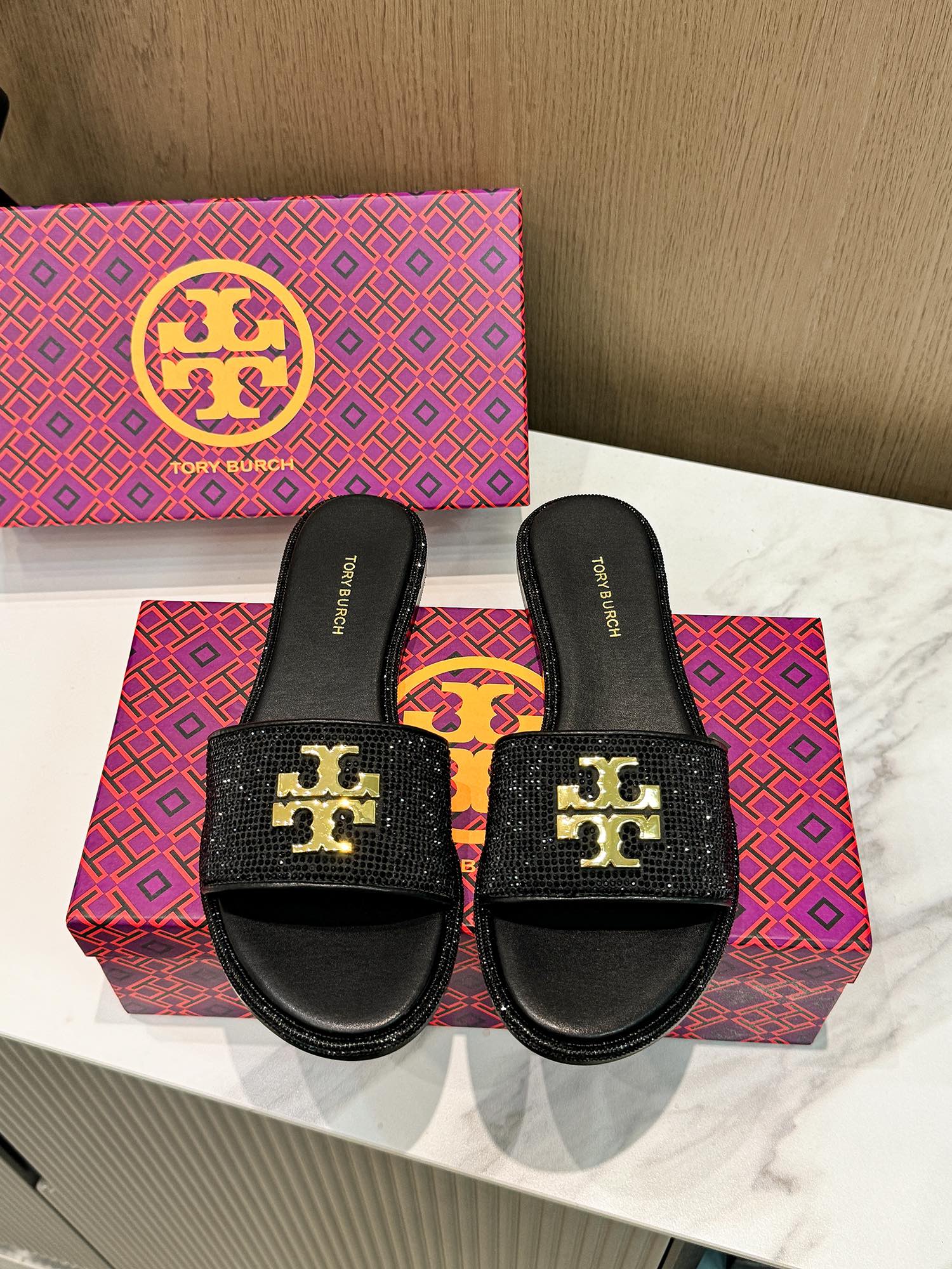 TORY BURCH Premium Sandals